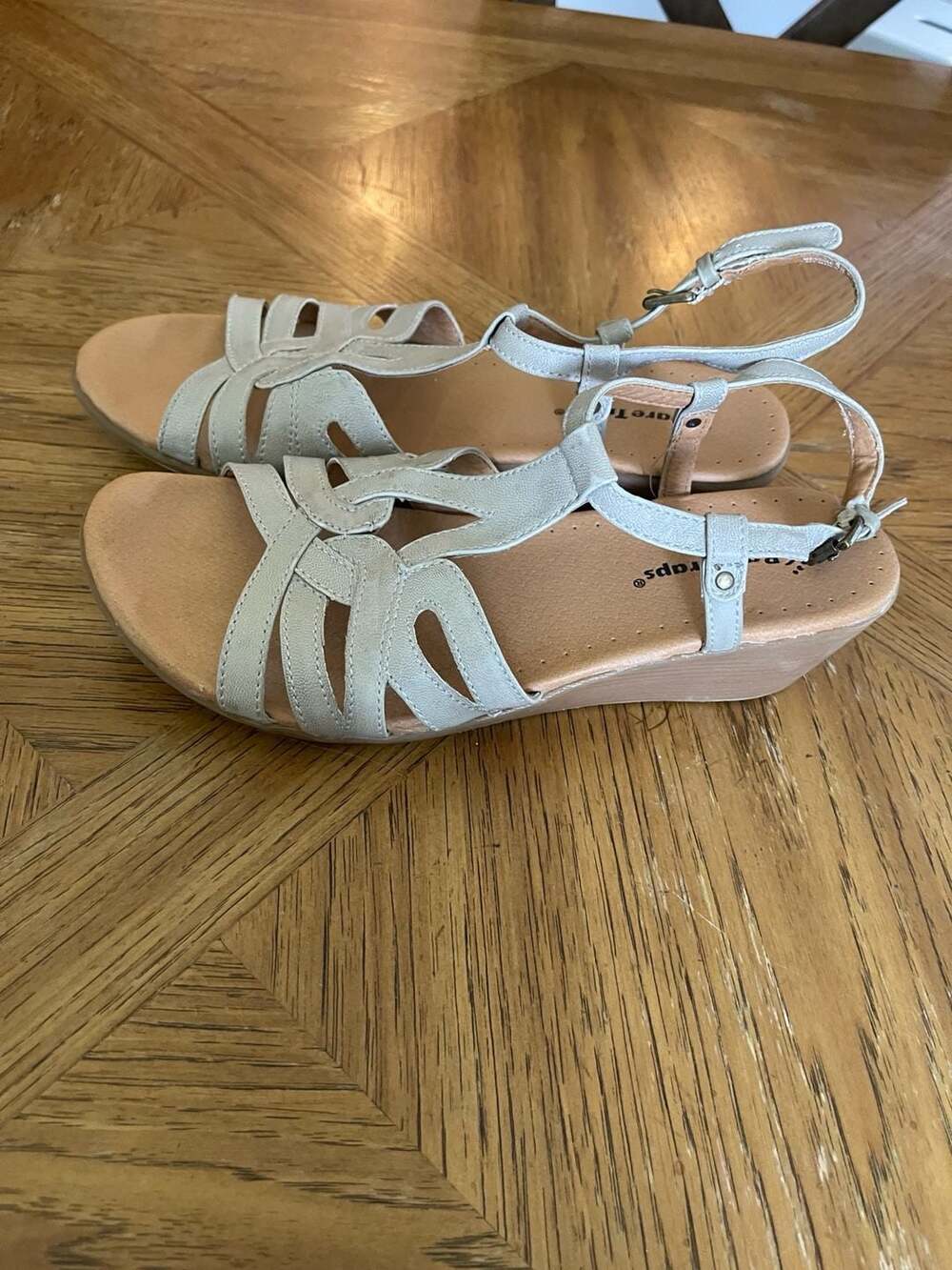 Bare Traps Messina Comfort Wedge Sandals Taupe Strappy Ankle Strap 8M - Picture 6 of 9